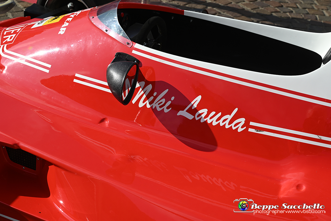 VBS_3902 - Autolook Week - Le auto in Piazza San Carlo.jpg